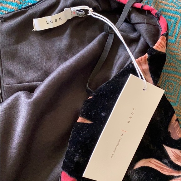 Velvet floral dress - Picture 2 of 3